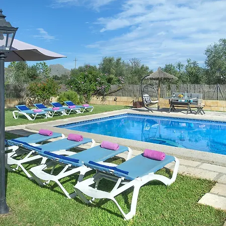 Owl Barrio - Family And Friends Villa